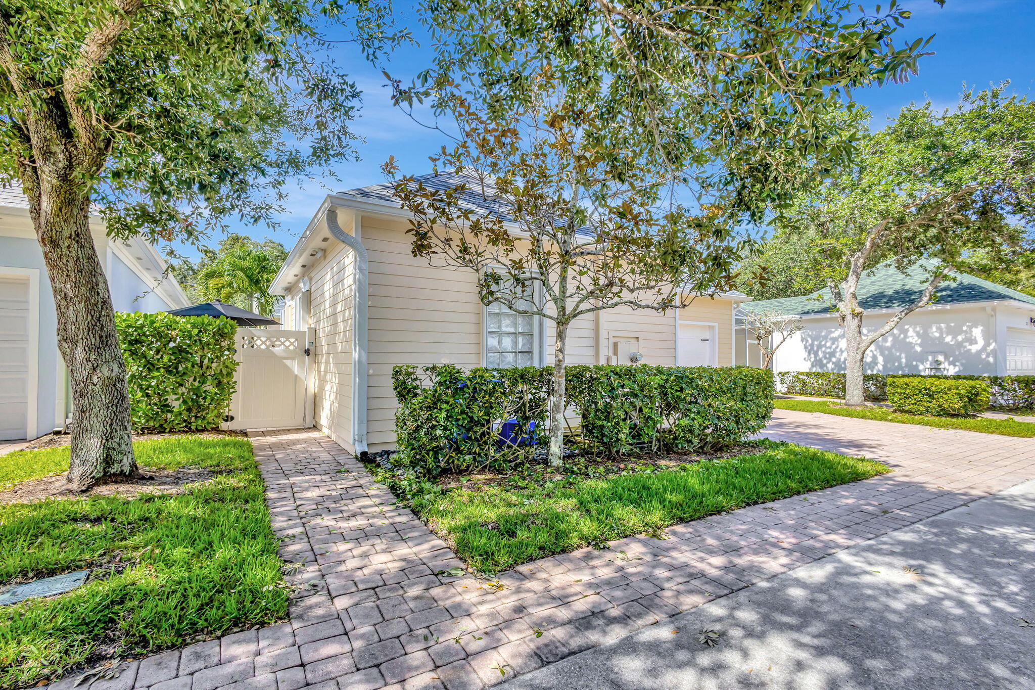 215 Sweet Bay Circle