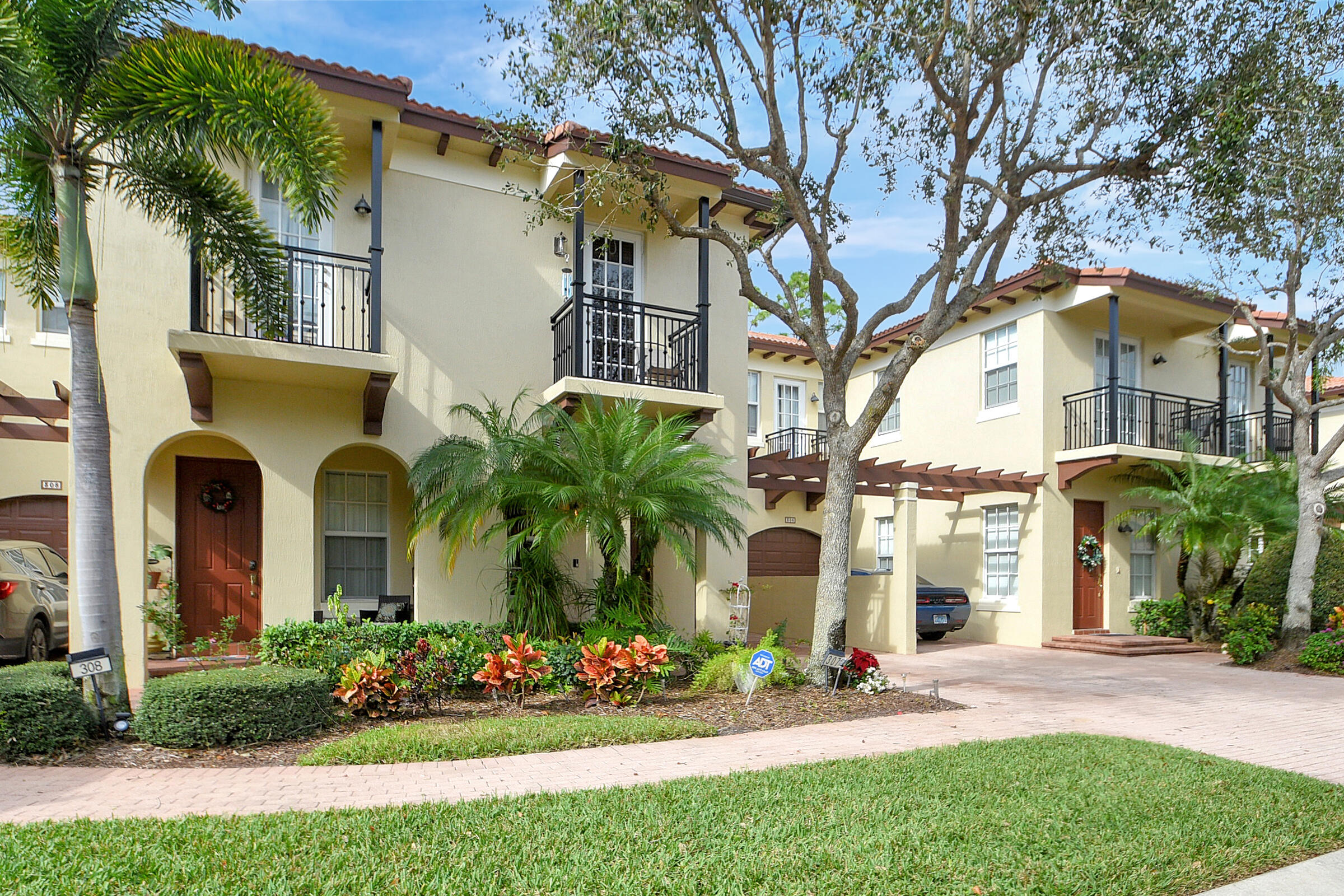 2781 Eagle Rock Circle 307