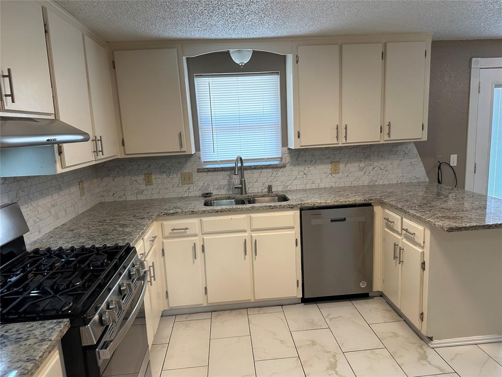 3205 SW 84th Street