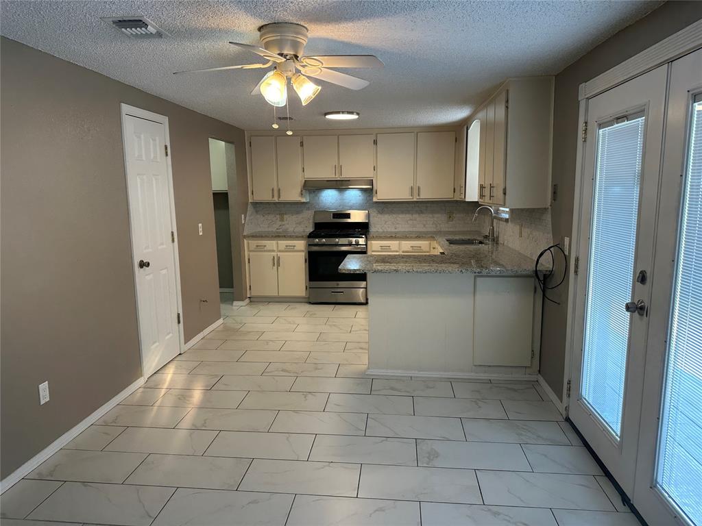 3205 SW 84th Street