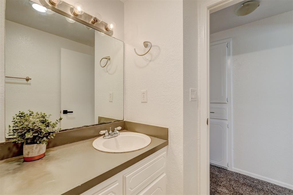 1504 Vulcan Circle
