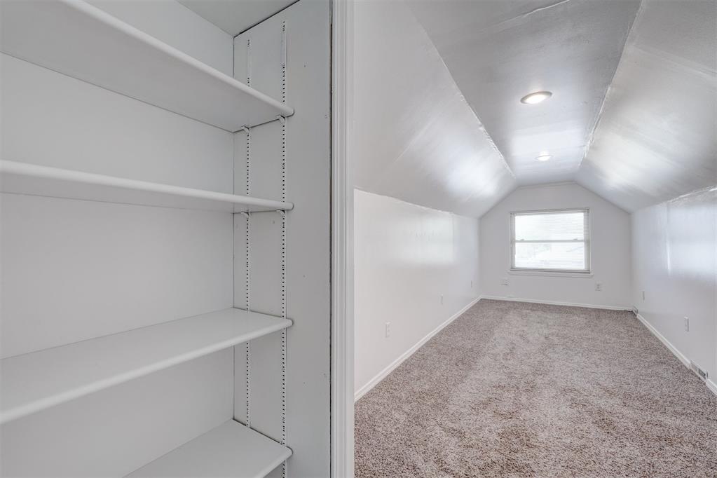 1504 Vulcan Circle
