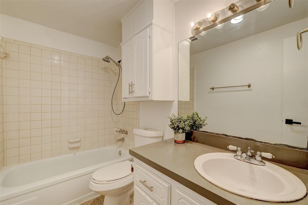 1504 Vulcan Circle