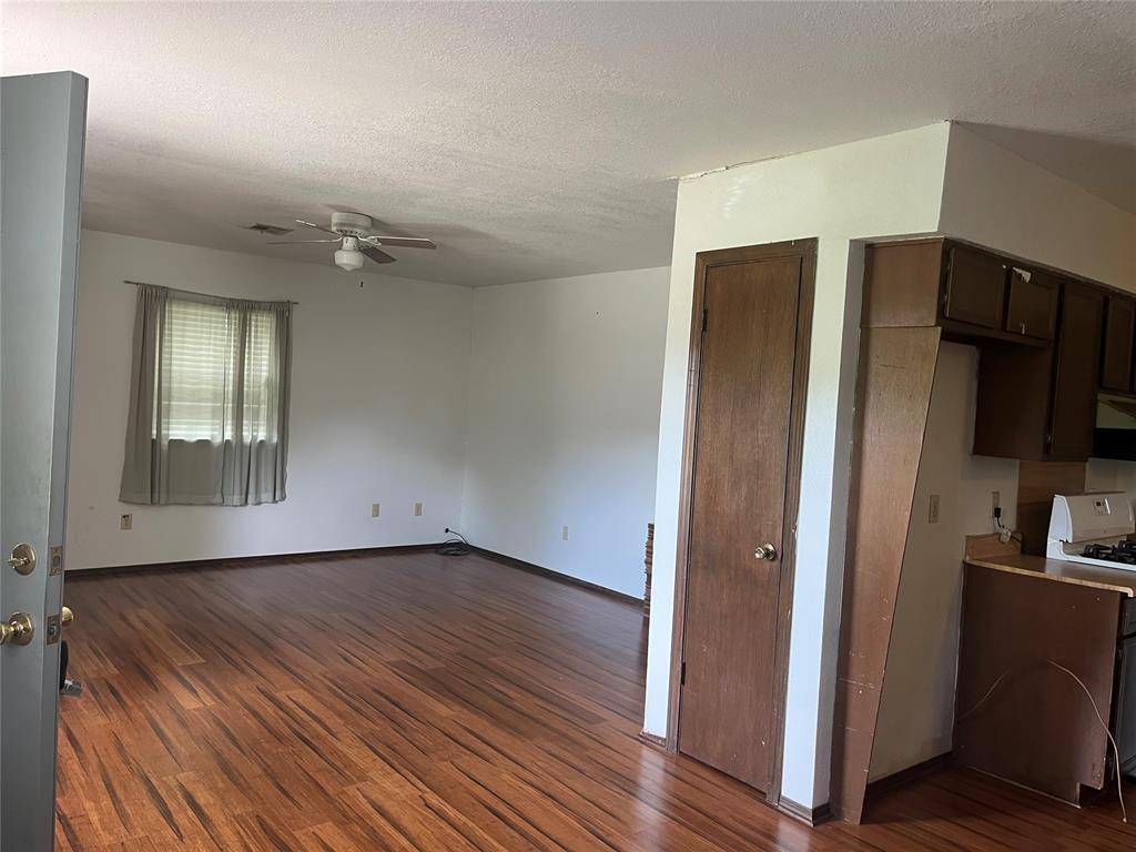 513 N Roosevelt Avenue