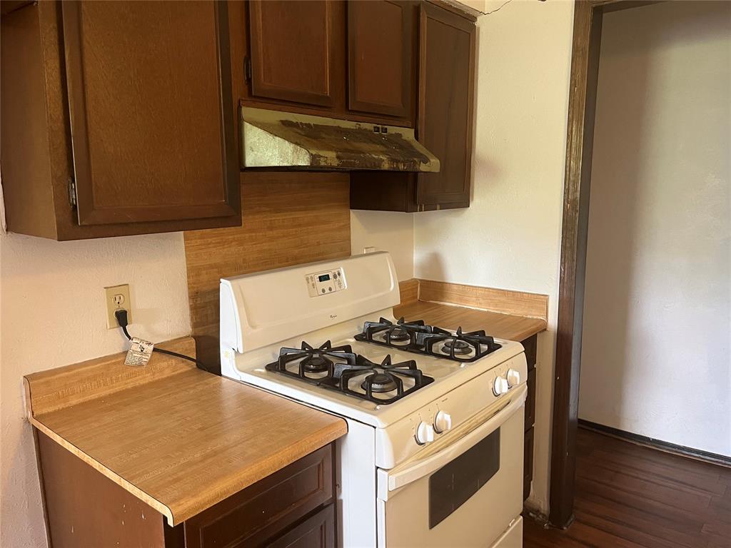 513 N Roosevelt Avenue