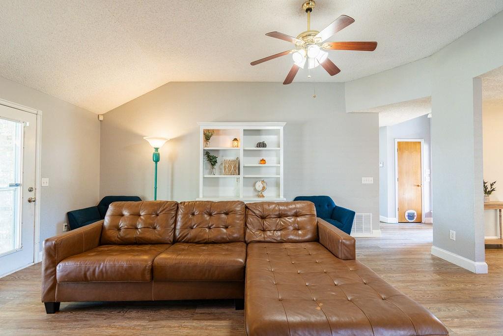 3217 Dove Crossing Drive