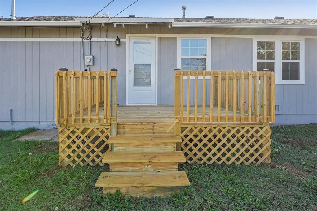 3513 Woodside Drive