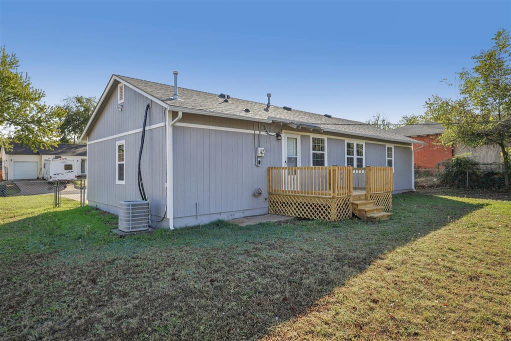 3513 Woodside Drive