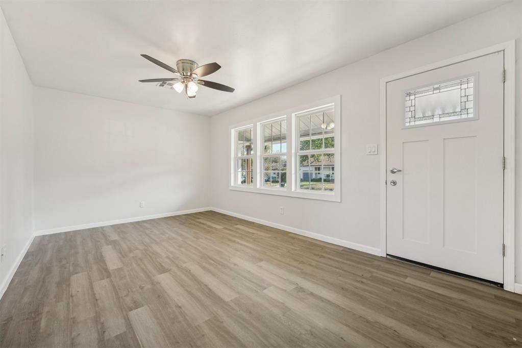 3513 Woodside Drive