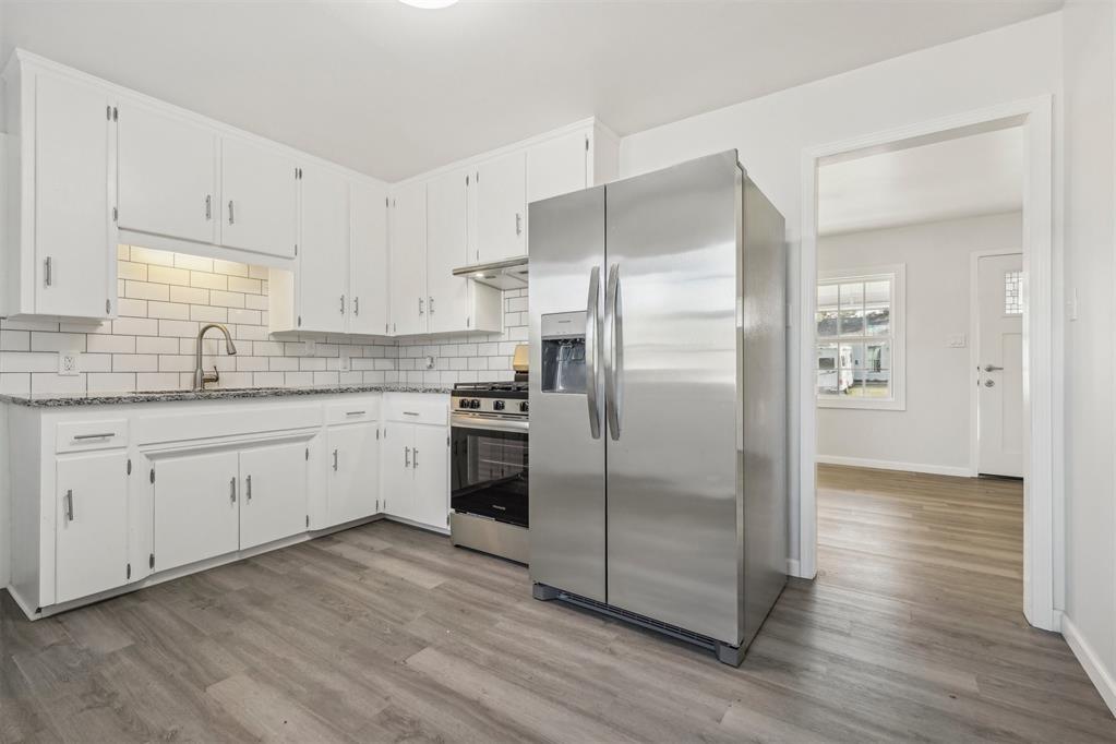 3513 Woodside Drive