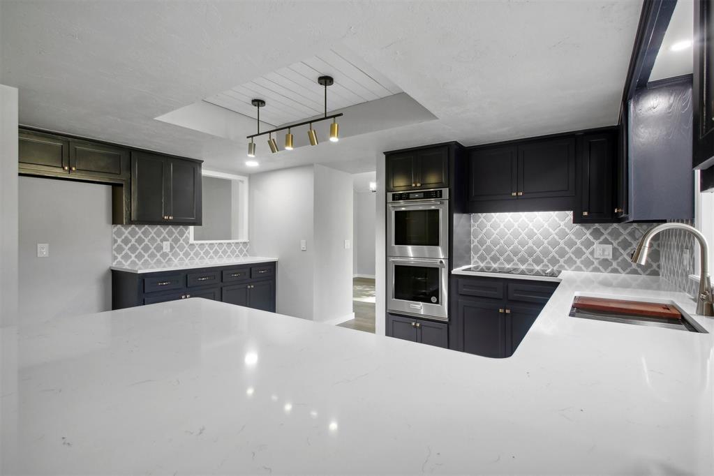 1705 Canary Court
