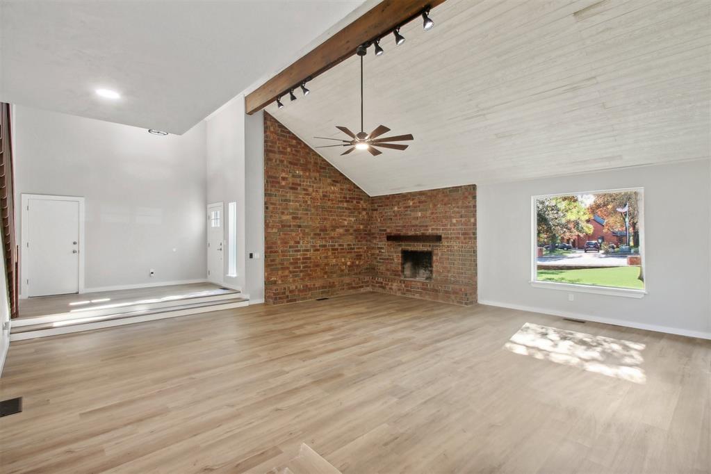 1705 Canary Court