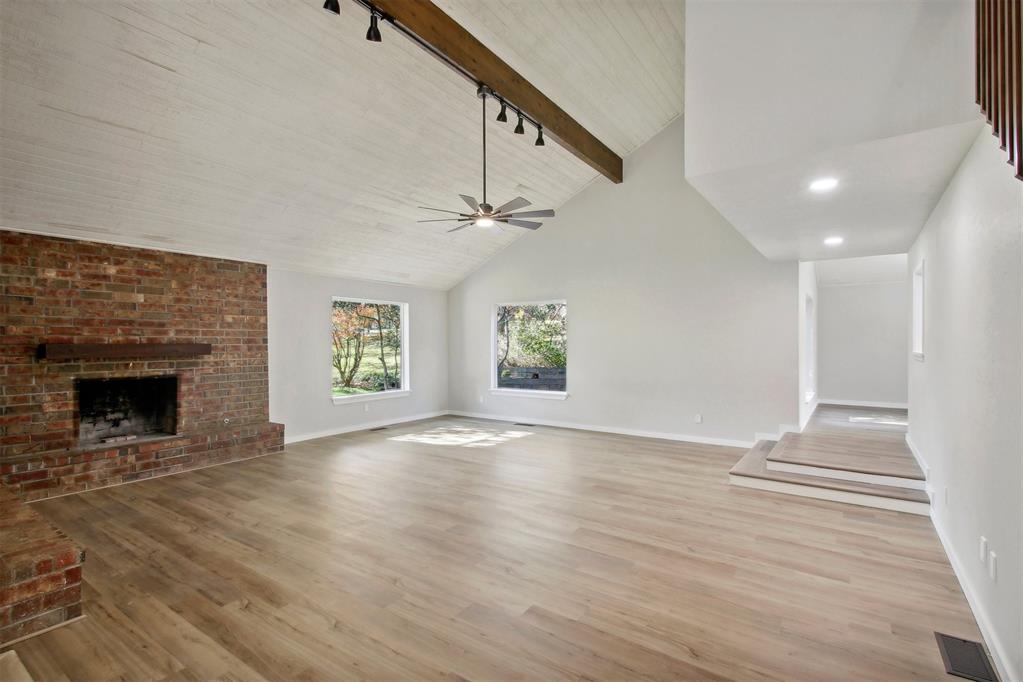 1705 Canary Court