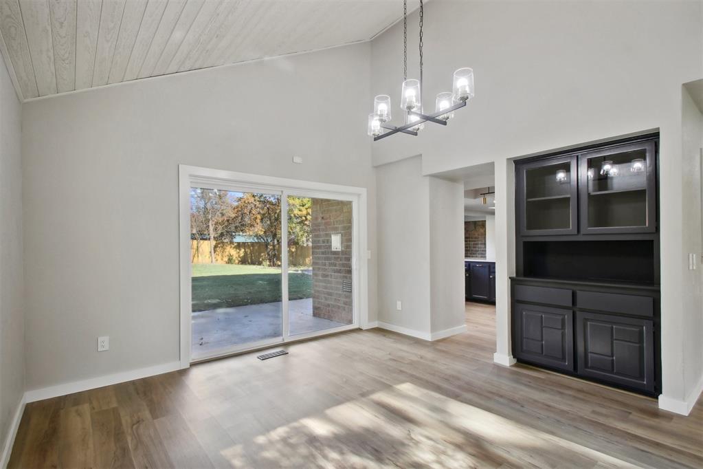 1705 Canary Court