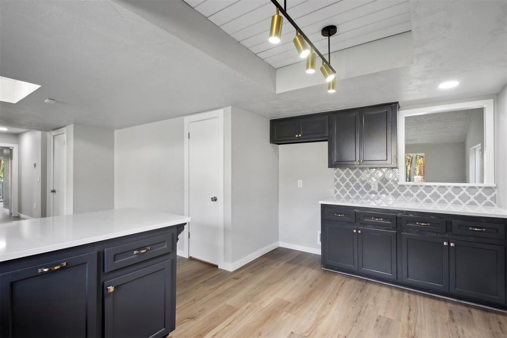 1705 Canary Court