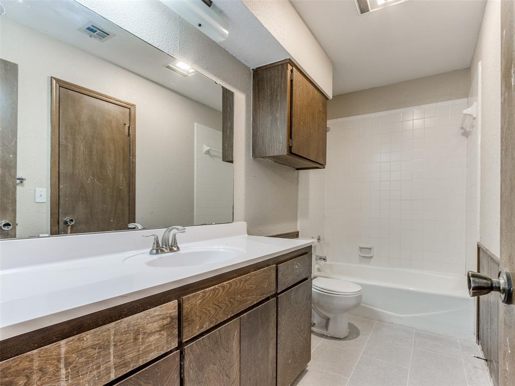 3821 Quail Run Circle Unit: 3823