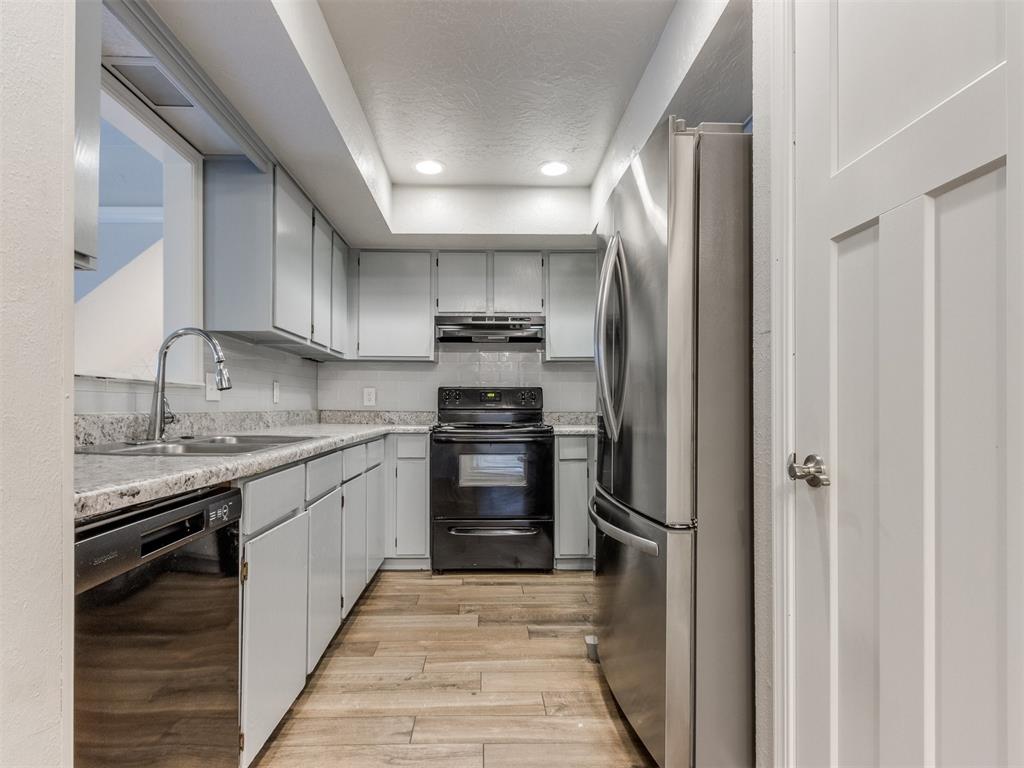 3821 Quail Run Circle Unit: 3823
