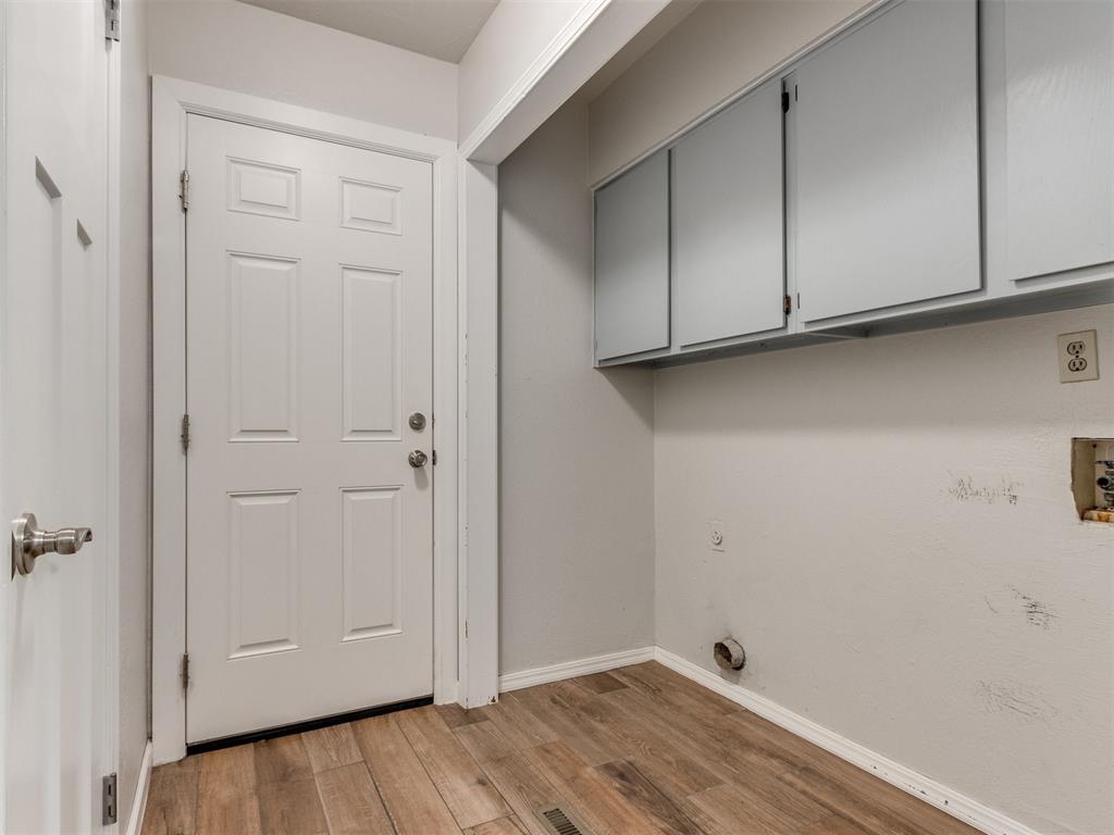 3821 Quail Run Circle Unit: 3823