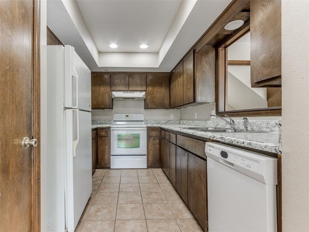 3821 Quail Run Circle Unit: 3823