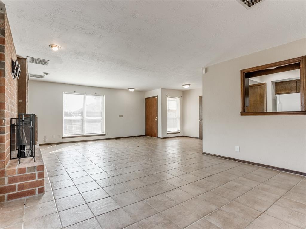 3821 Quail Run Circle Unit: 3823