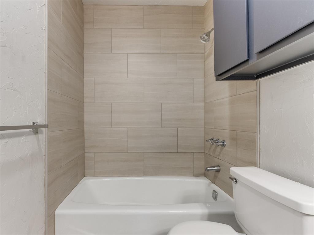 3821 Quail Run Circle Unit: 3823
