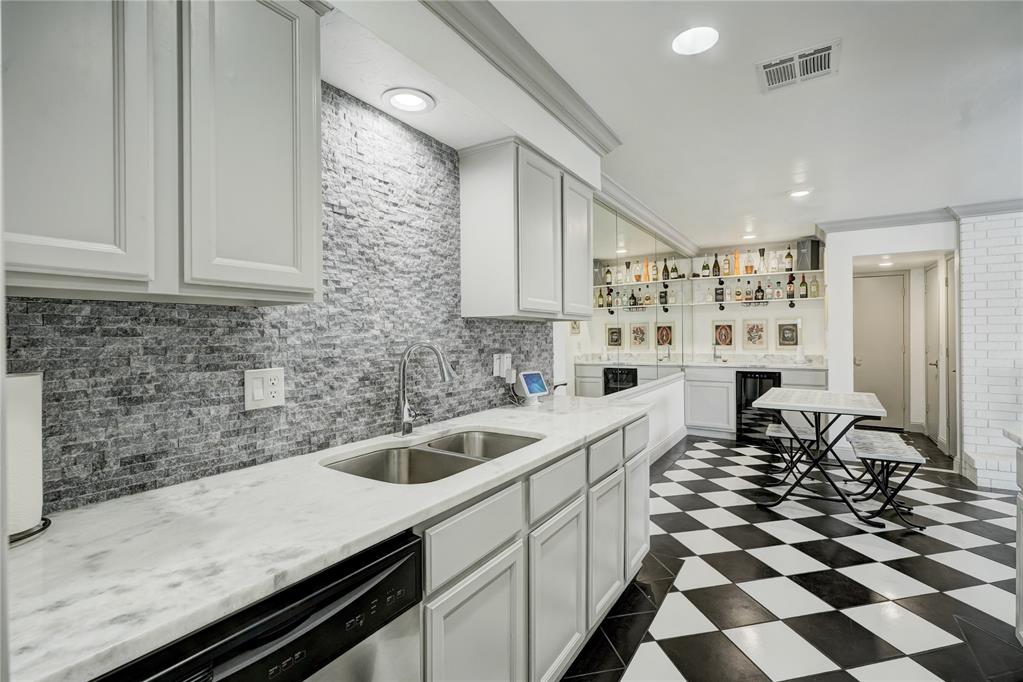 4400 Hemingway Drive Unit: 259