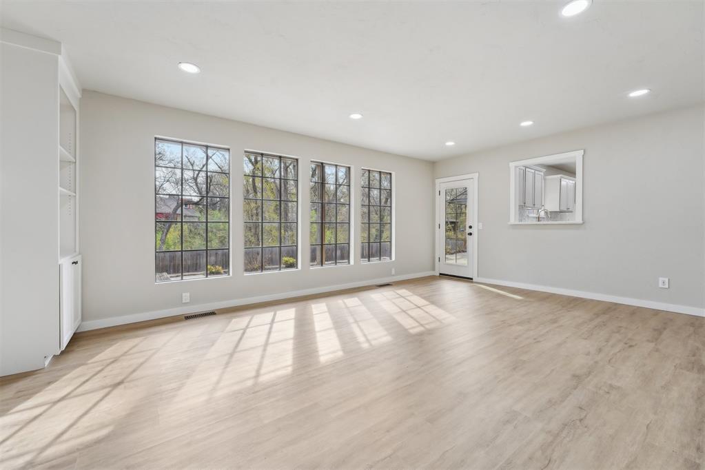 1806 Sandpiper Drive