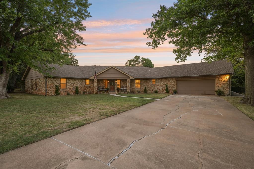 1909 Wren Court