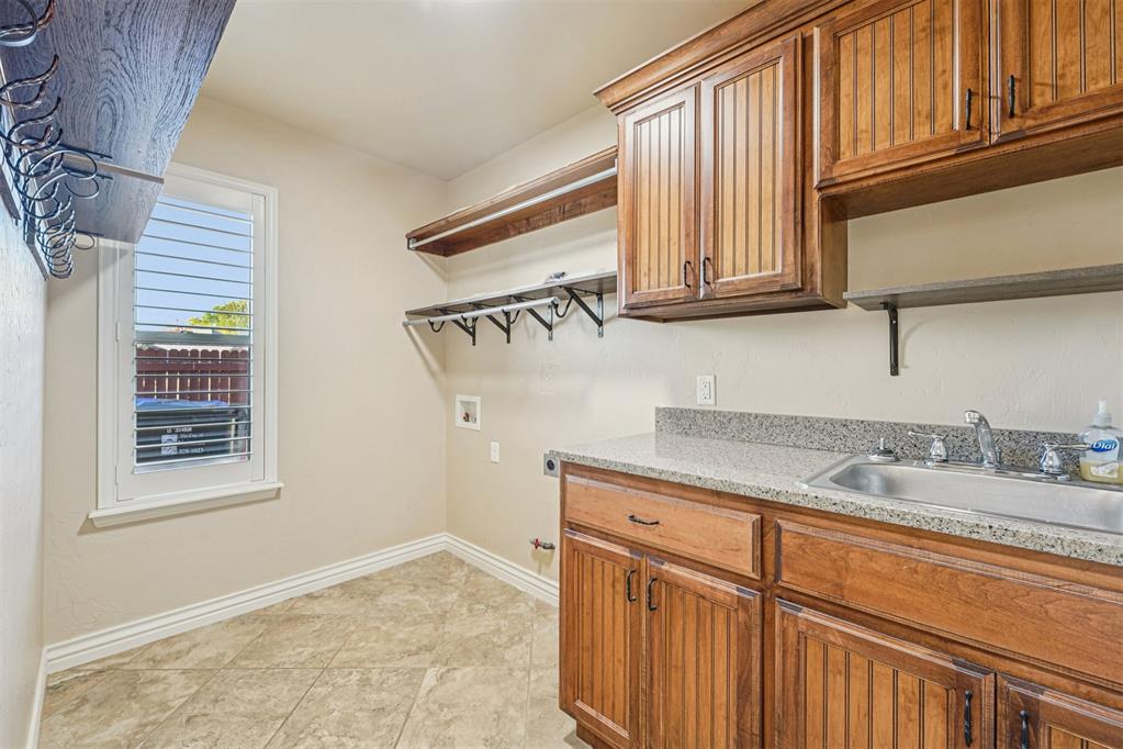 4119 Carrington Lane