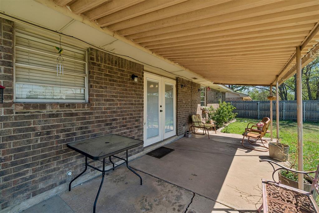 1202 E Louisiana Street