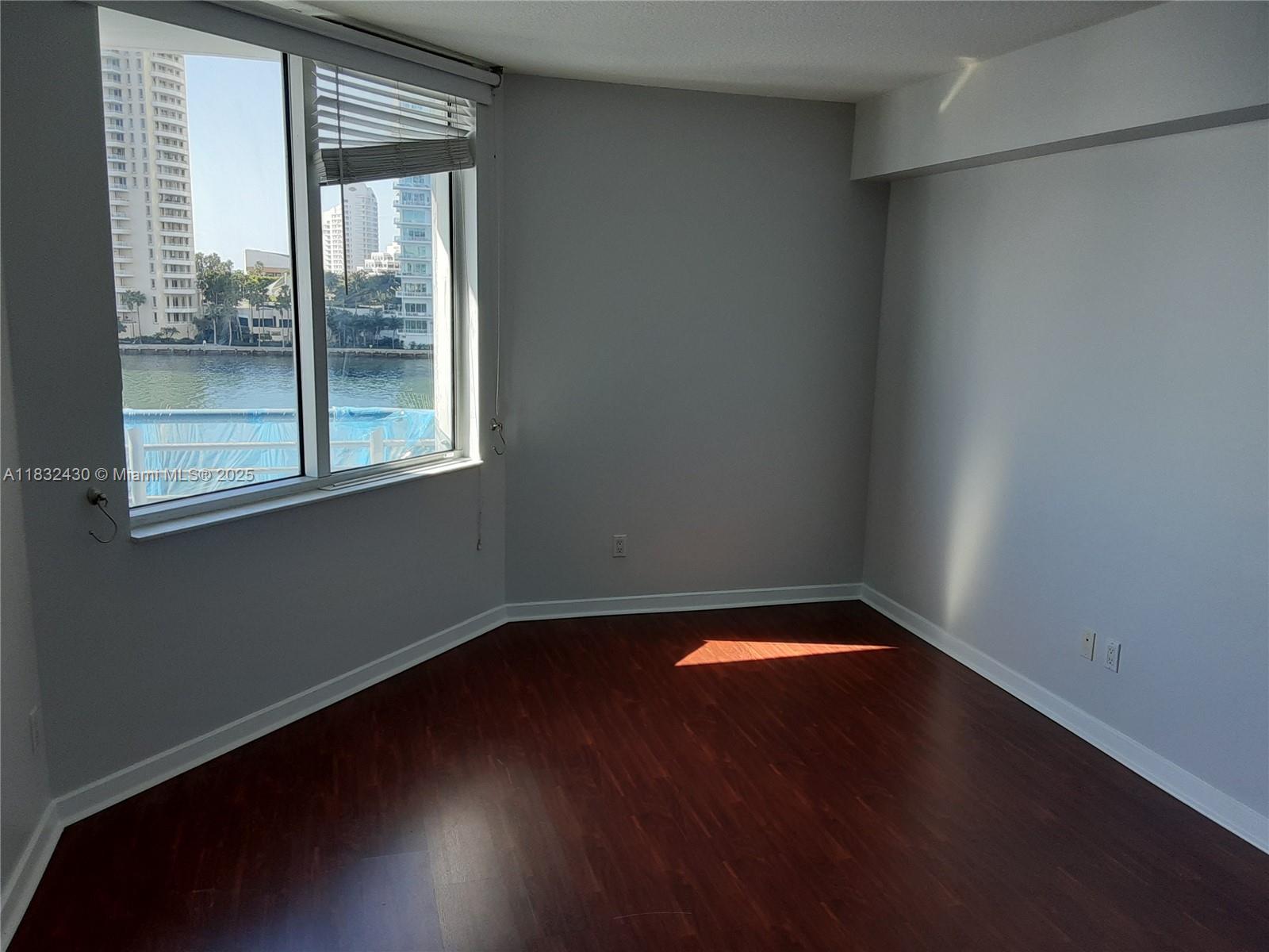 335 S Biscayne Blvd # 505