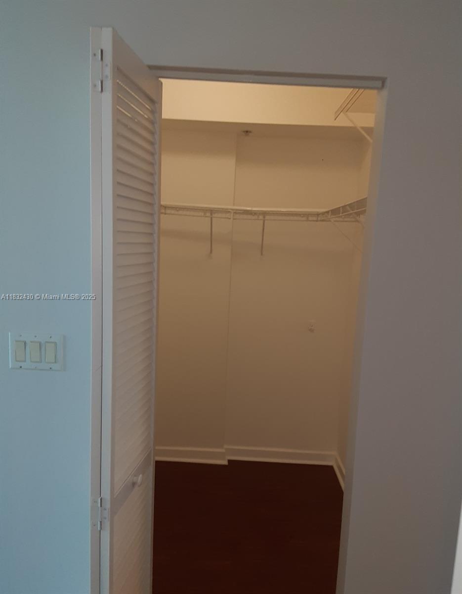335 S Biscayne Blvd # 505