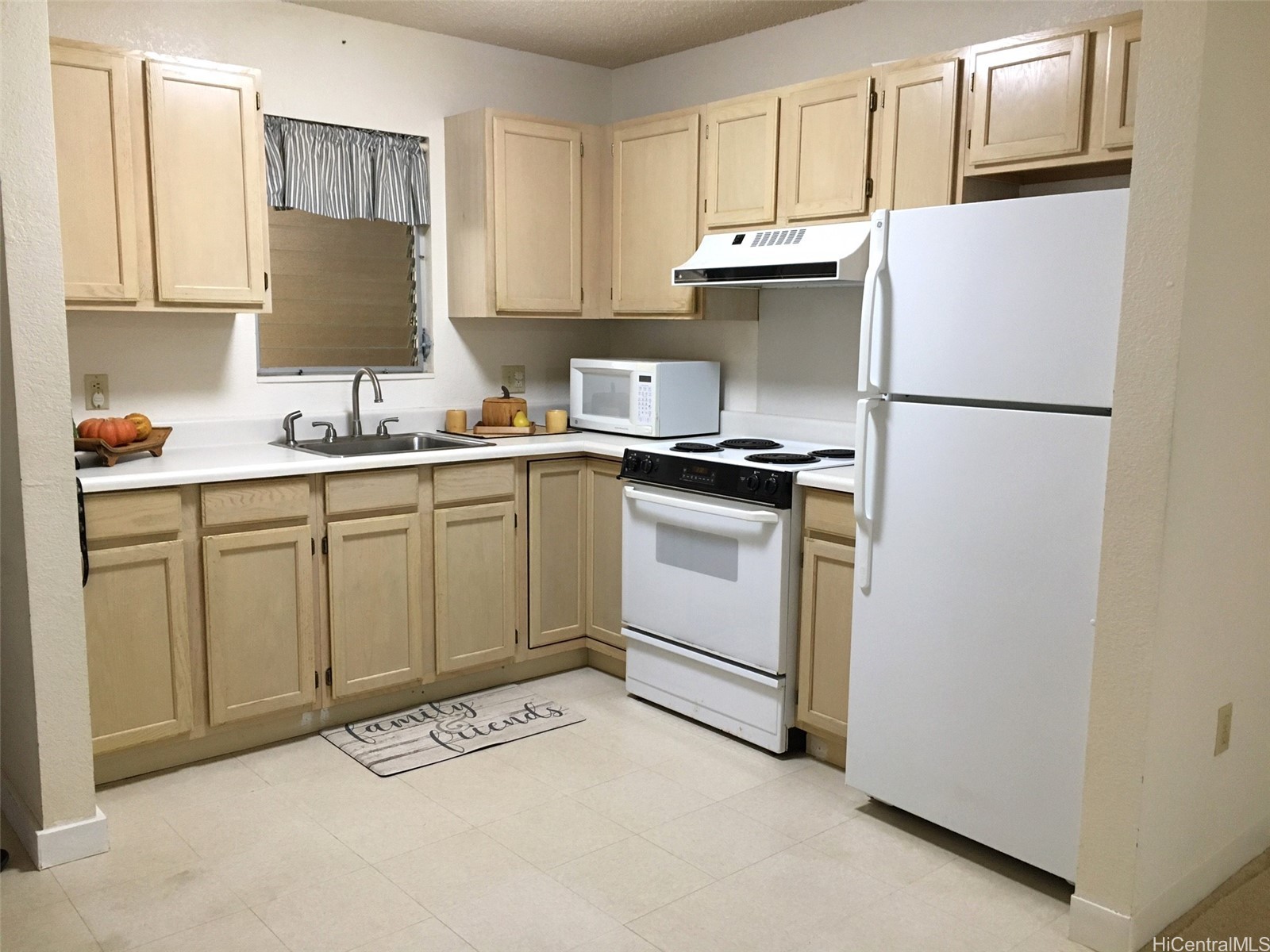 951050 Makaikai Street 14D