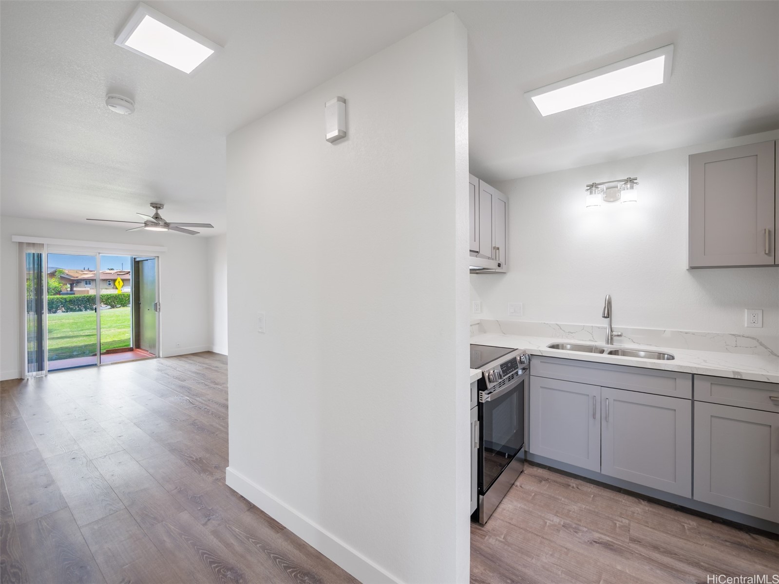 94-615 Kahakea Street 9G
