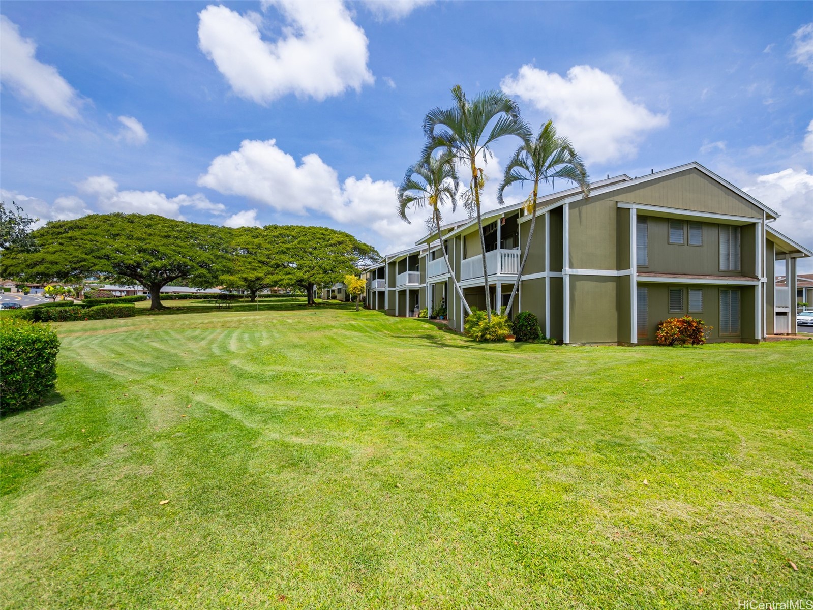 94-615 Kahakea Street 9G