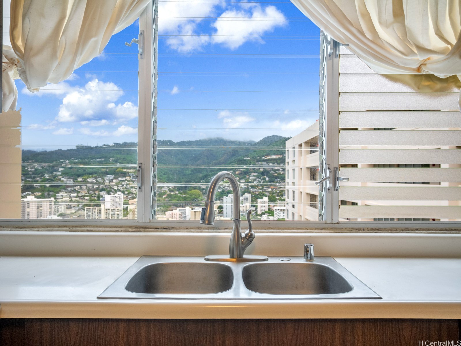 1212 Punahou Street 3508