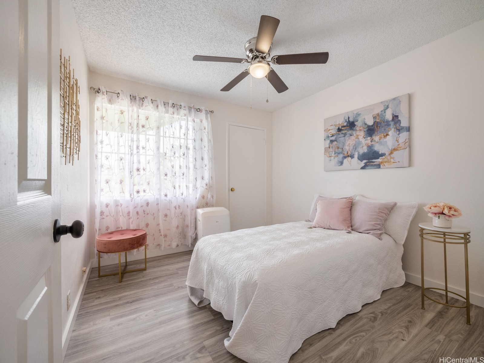 94-1457 Waipio Uka Street O204
