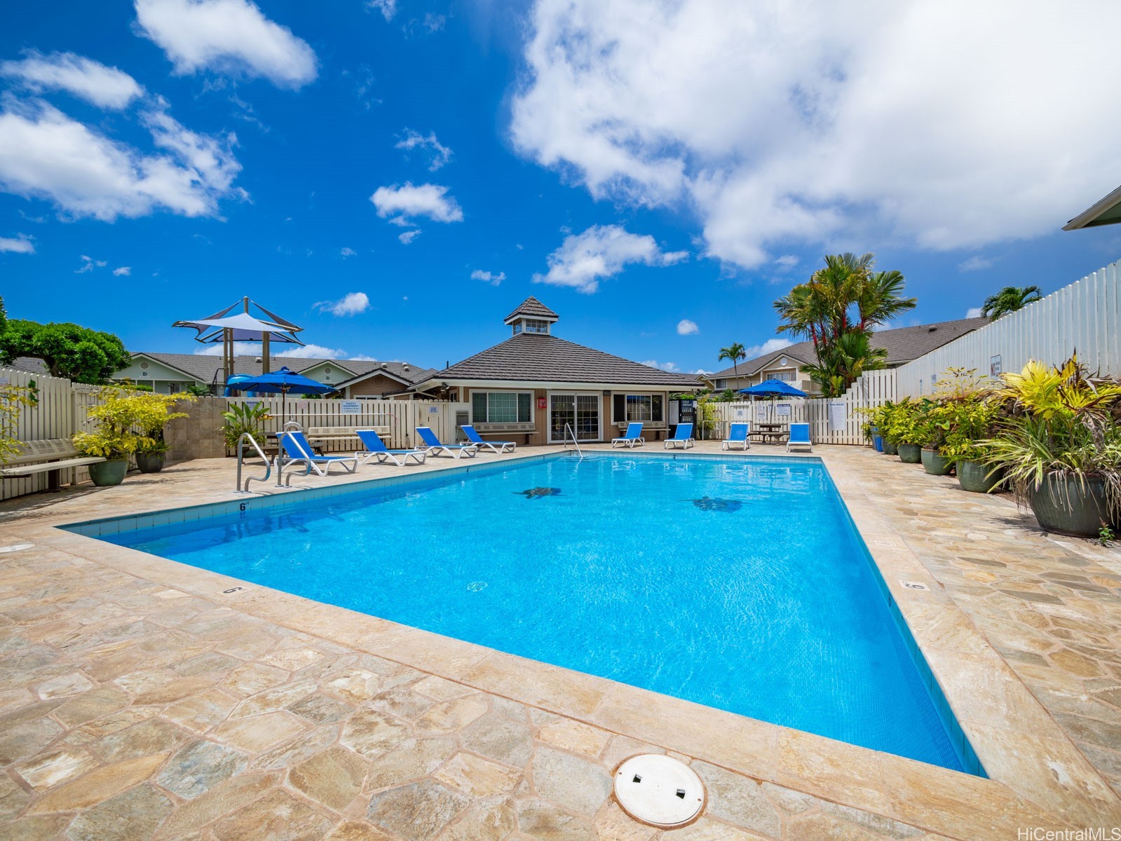 94-1457 Waipio Uka Street O204