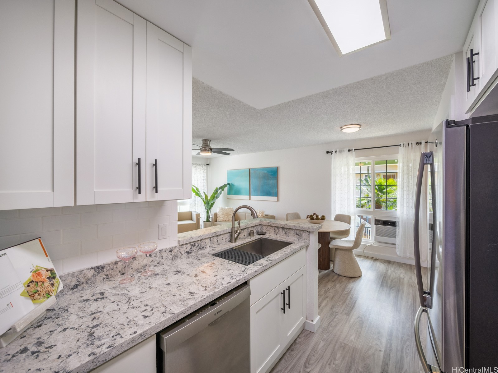 94-1457 Waipio Uka Street O204