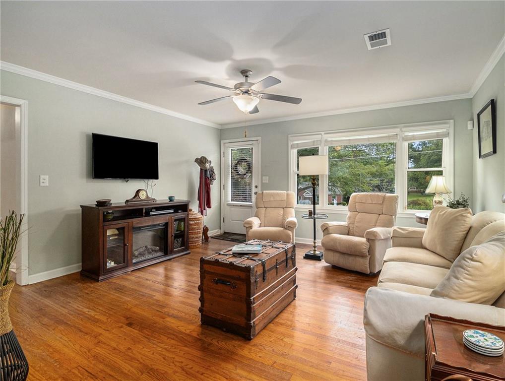 2505 E Tupelo Street SE