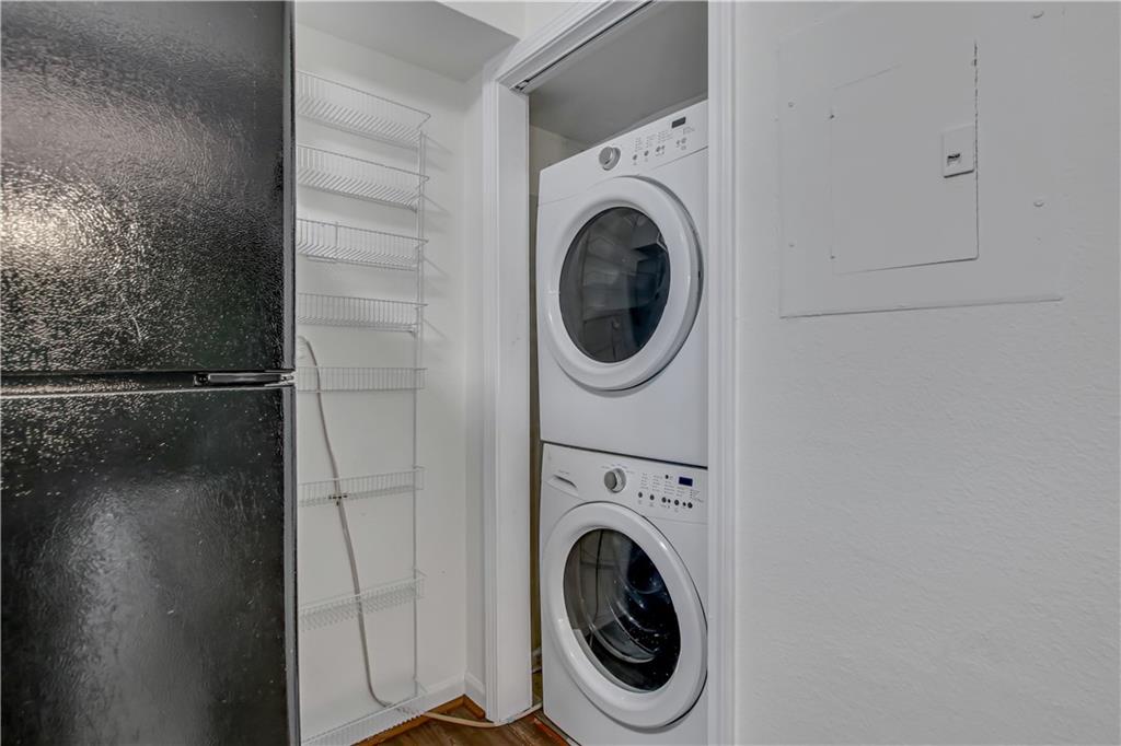 6940 Roswell Road Unit E12