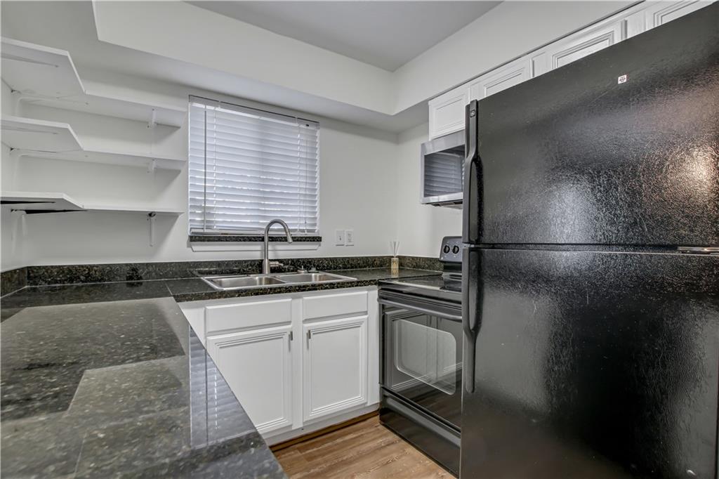 6940 Roswell Road Unit E12