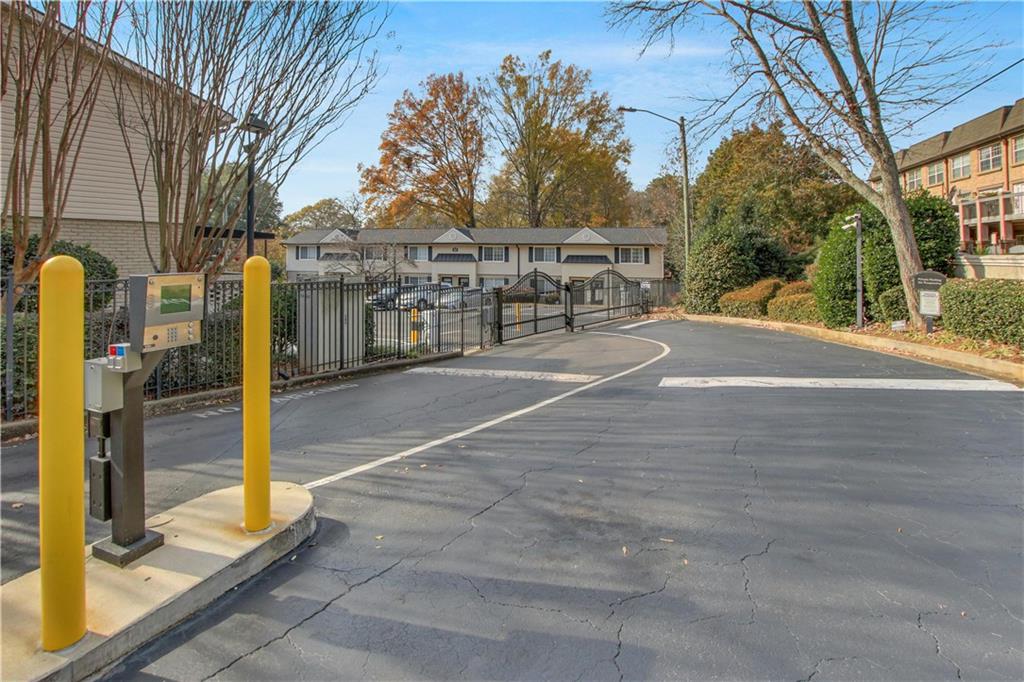 6940 Roswell Road Unit E12