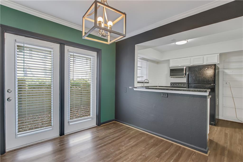 6940 Roswell Road Unit E12