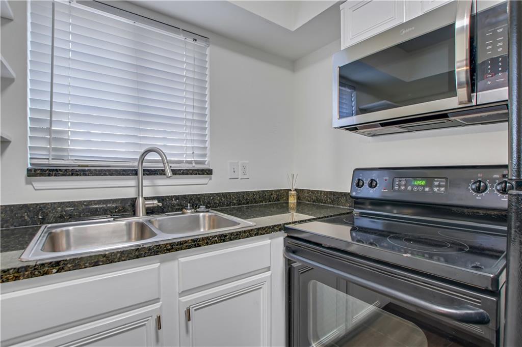 6940 Roswell Road Unit E12