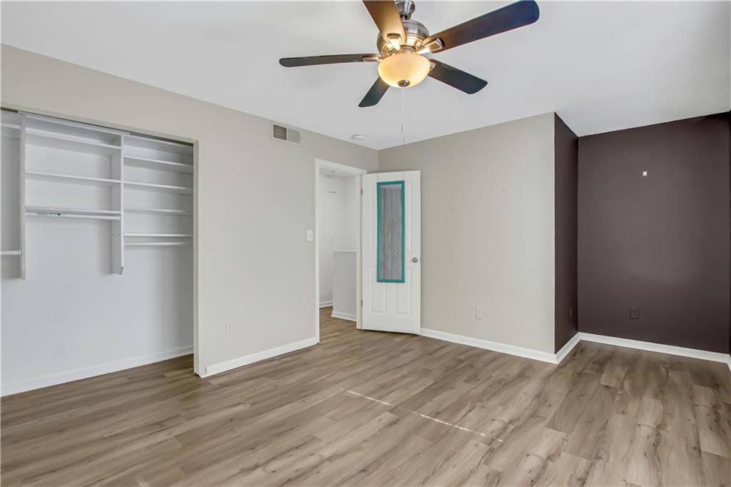 6940 Roswell Road Unit E12