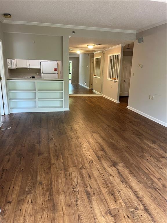 1800 Clairmont Lake Unit 427
