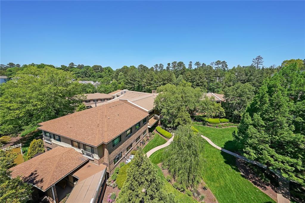 1800 Clairmont Lake Unit 427