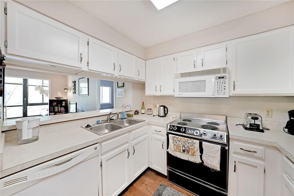 1800 Clairmont Lake Unit 427