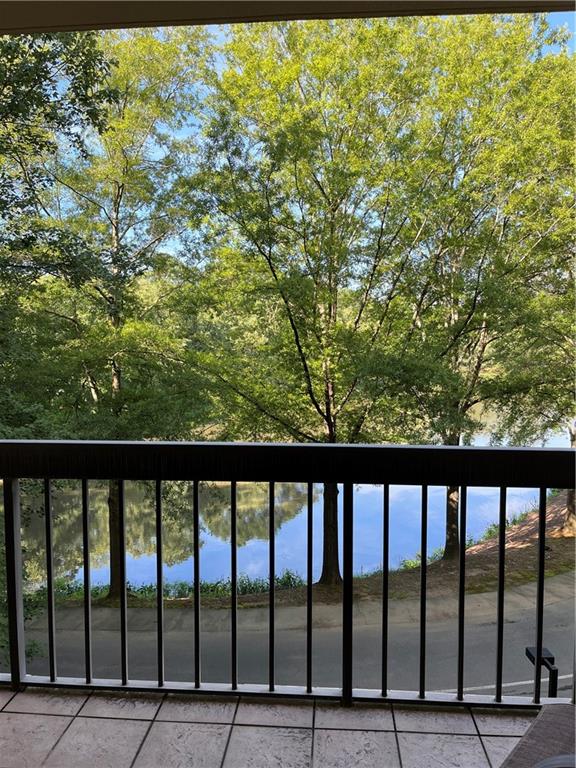 1800 Clairmont Lake Unit 326